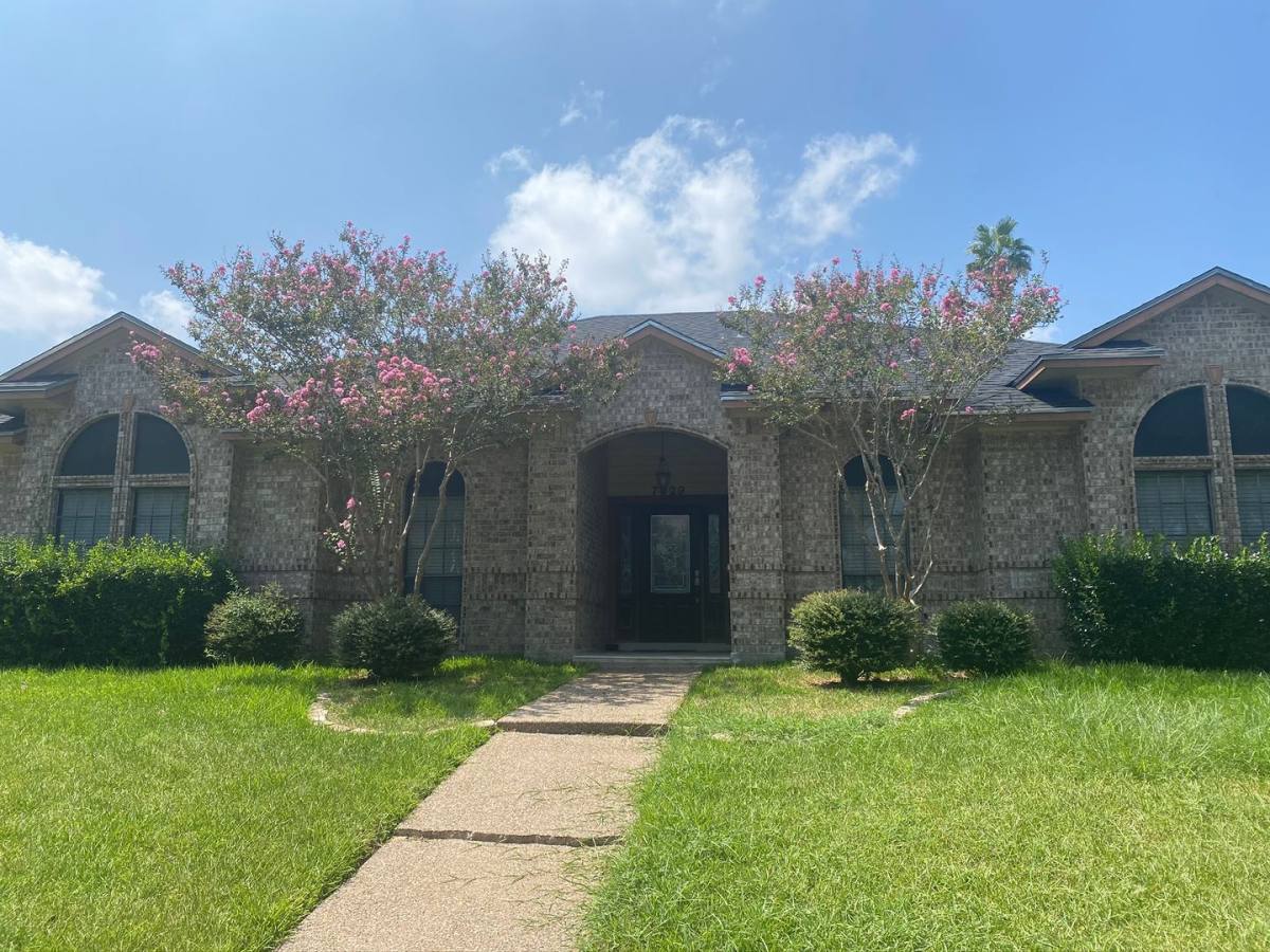 House for rent at 7029 Chiswick Dr, Corpus Christi, TX 78413
