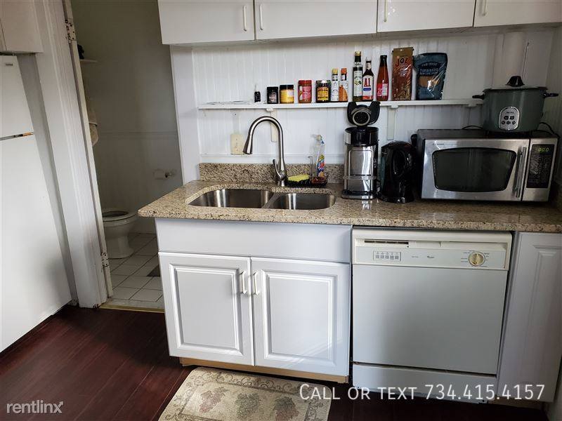 Apartment for rent at 537 S 4th Ave #2, Ann Arbor, MI 48104