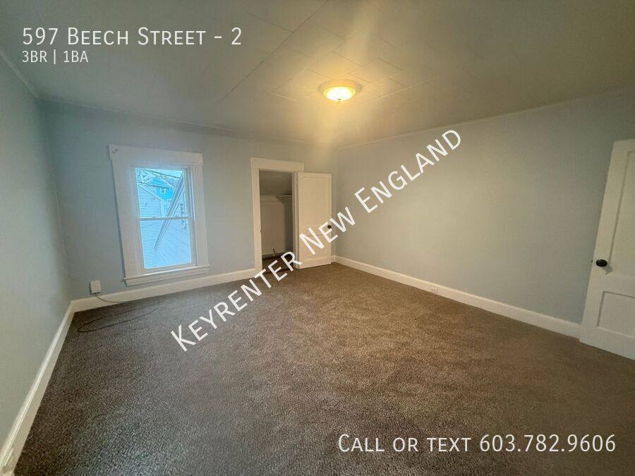 Apartment for rent at 597 Beech St #2, Manchester, NH 03104