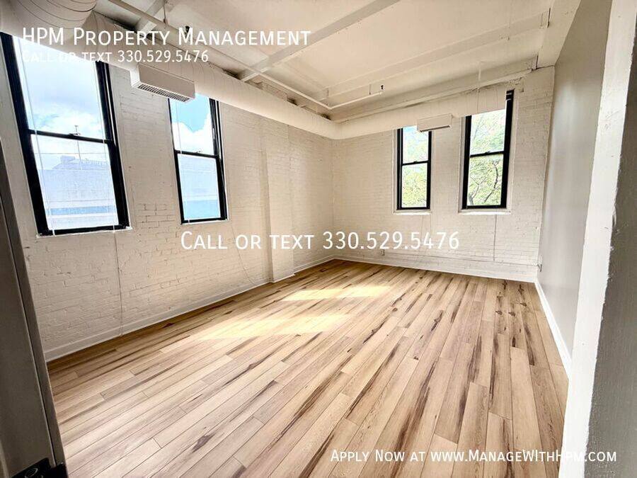 Apartment for rent at 1133 W 9th St #303, Cleveland, OH 44113