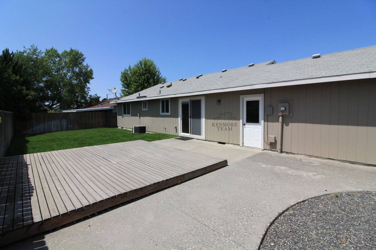 House for rent at 4731 Hibiscus St, West Richland, WA 99353