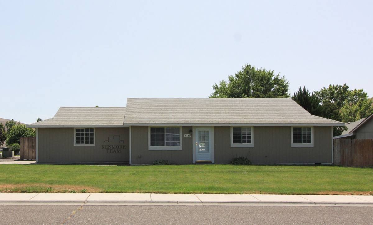 House for rent at 4731 Hibiscus St, West Richland, WA 99353