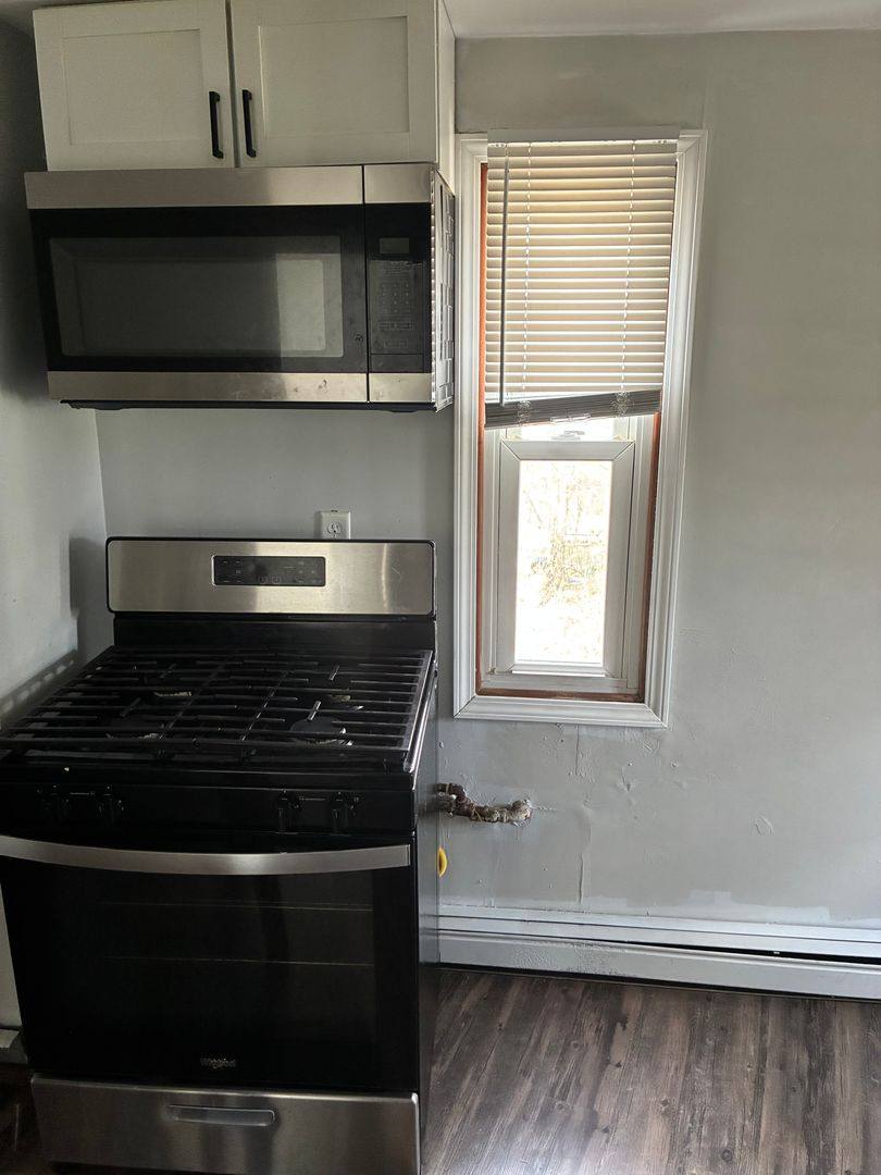 Apartment for rent at 2410 W 45th Ave, Gary, IN 46408
