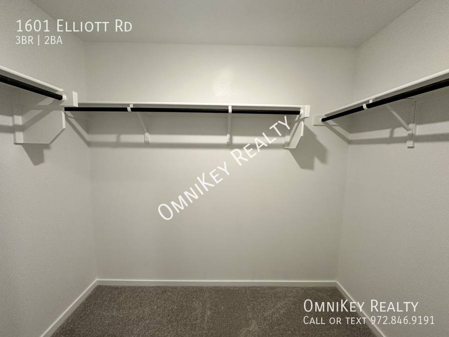 House for rent at 1601 Elliott Rd, Howe, TX 75459