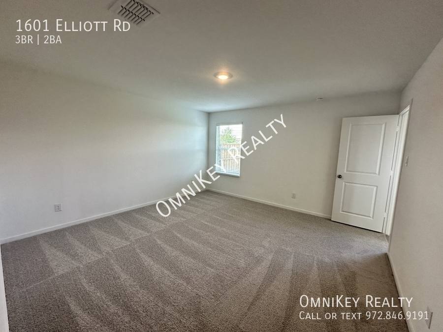 House for rent at 1601 Elliott Rd, Howe, TX 75459