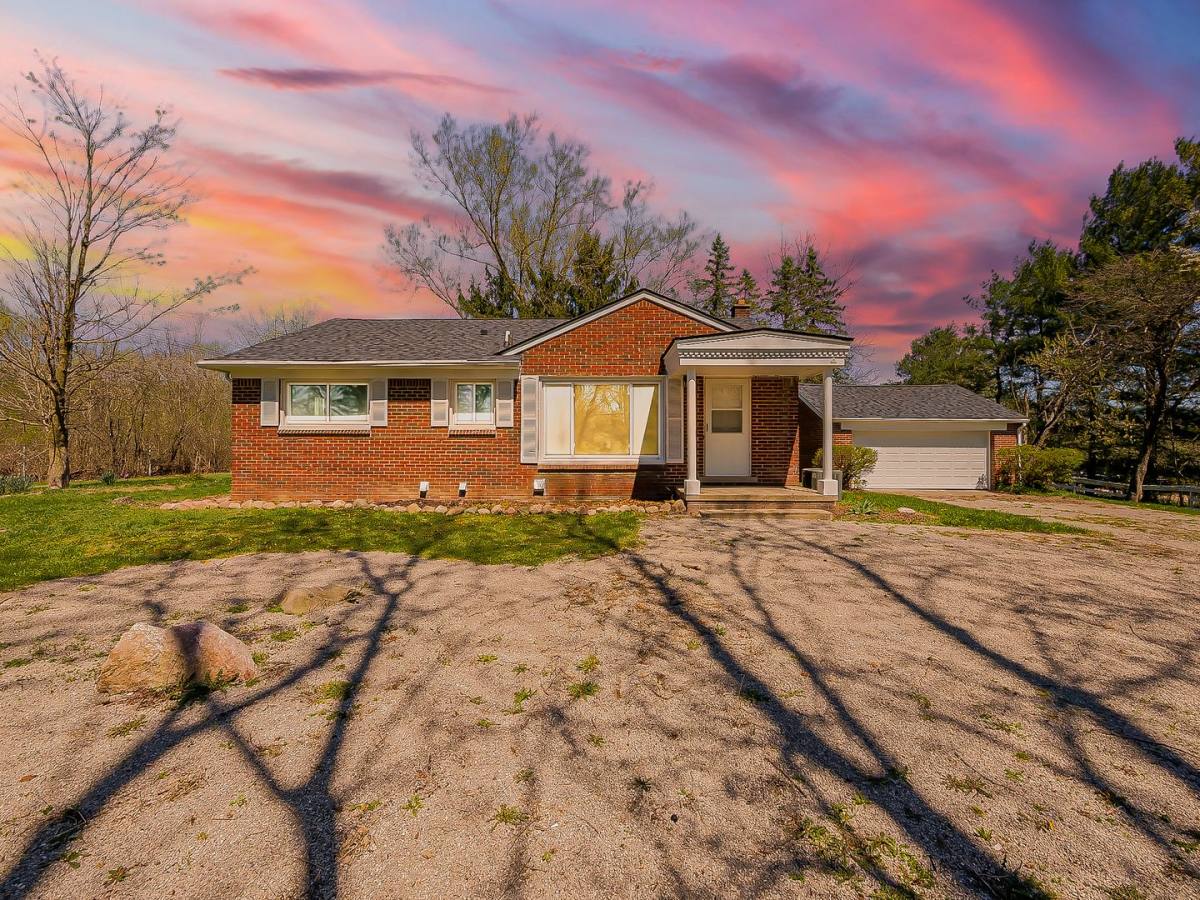 House for rent at 8701 Brookville Rd, Plymouth, MI 48170