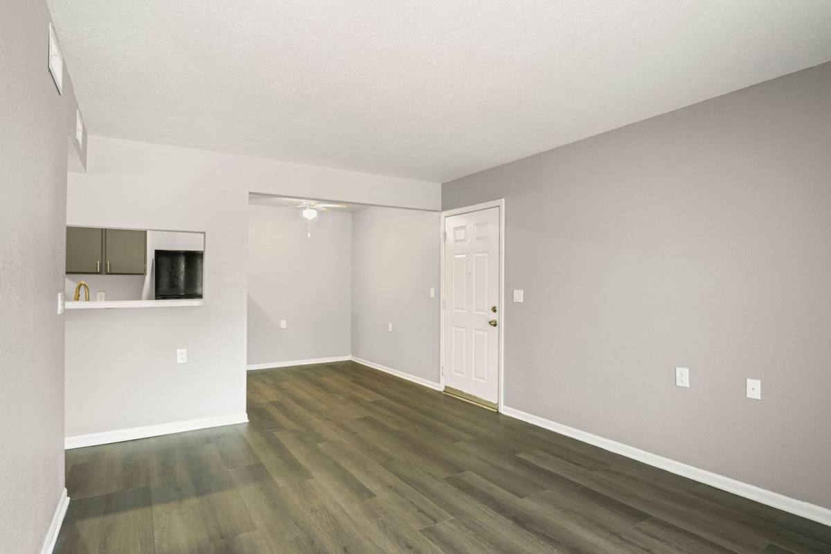 Apartment for rent at 605 Cameron Villa Dr, Cameron, MO 64429