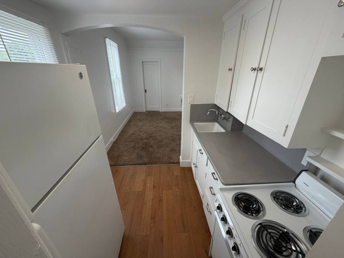 Apartment for rent at 1028 W Augusta Ave, Spokane, WA 99205