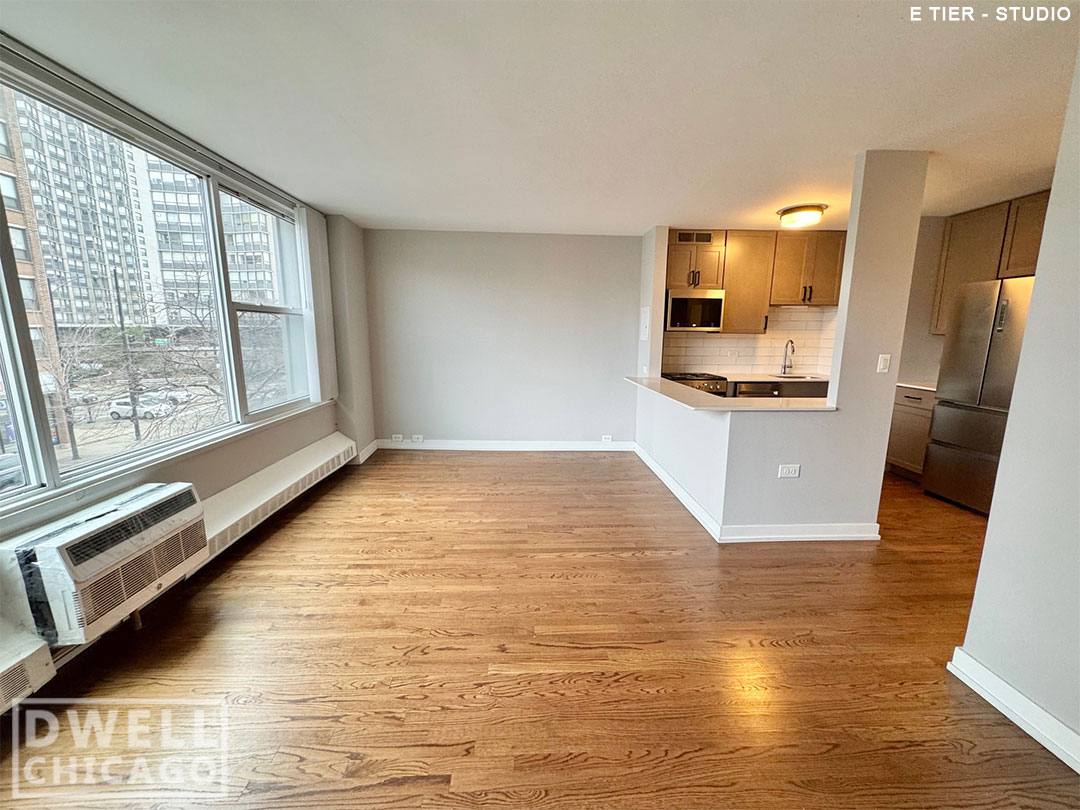 Apartment for rent at 5650 N Sheridan Rd, Chicago, IL 60660