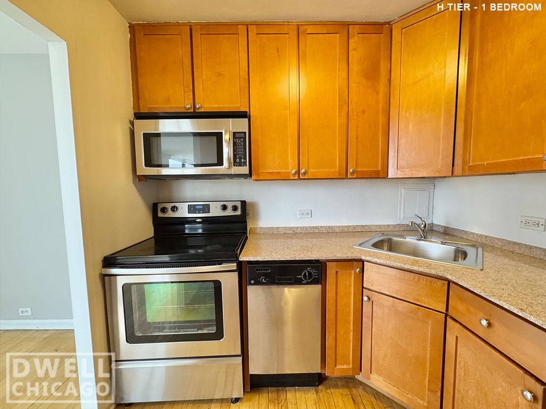 Apartment for rent at 5650 N Sheridan Rd, Chicago, IL 60660