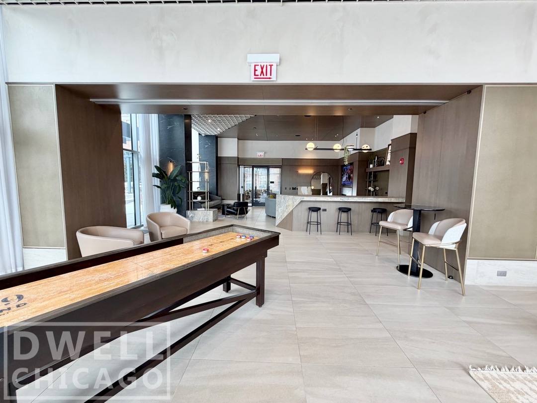 Apartment for rent at 369 W Grand Ave, Chicago, IL 60654