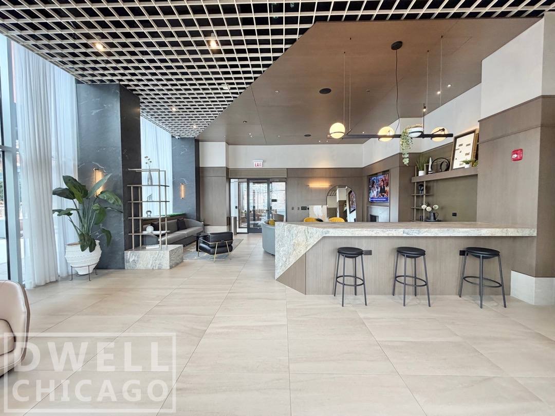 Apartment for rent at 369 W Grand Ave, Chicago, IL 60654