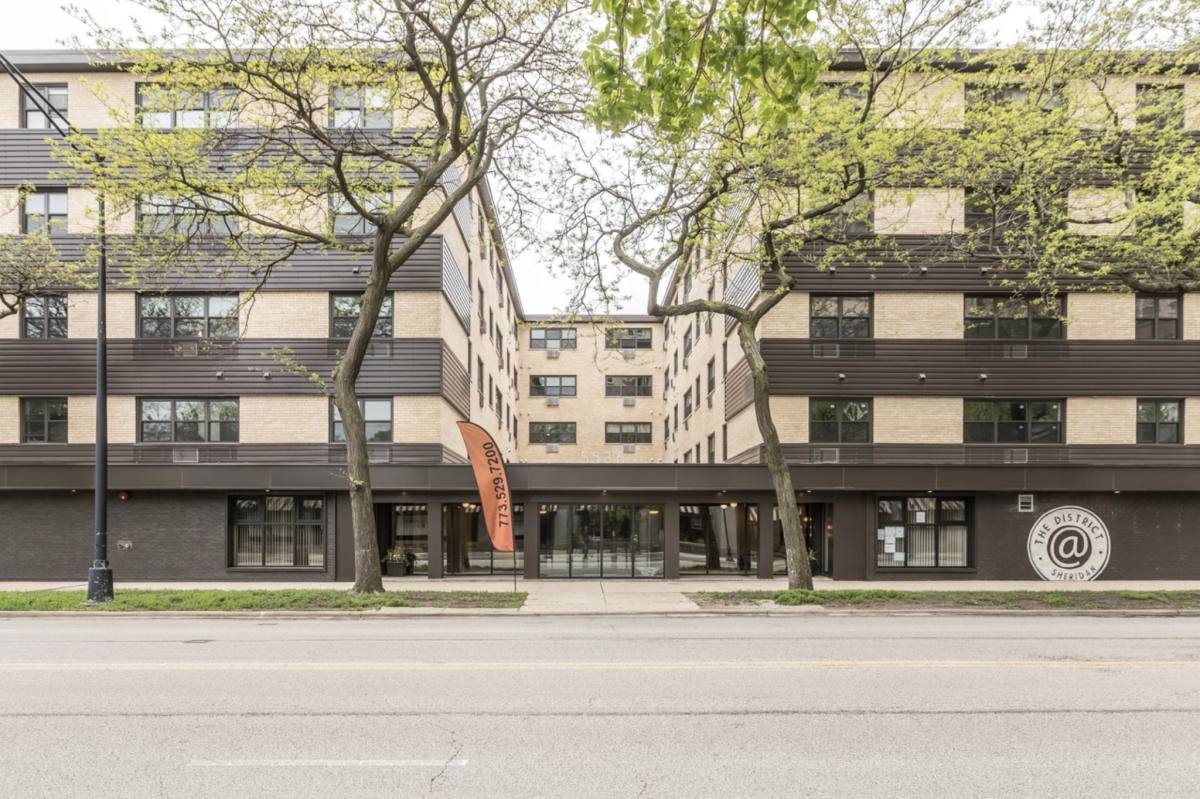 Apartment for rent at 5536 N Sheridan Rd, Chicago, IL 60640