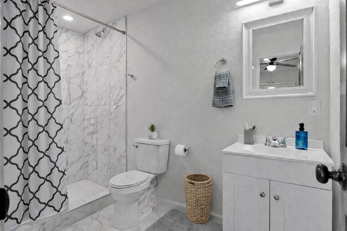 Apartment for rent at 1329 E 64th St, Tulsa, OK 74136