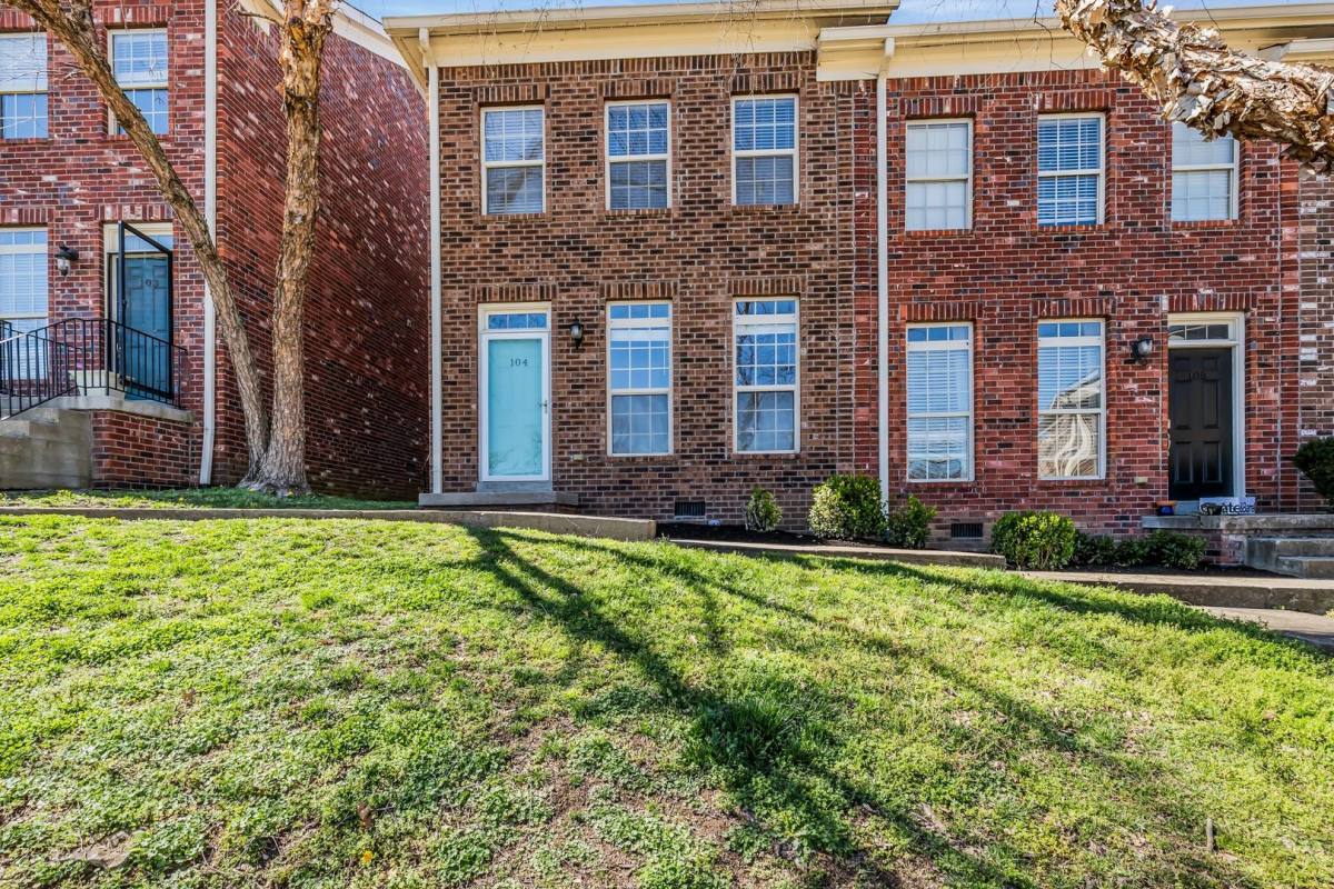 Townhouse for rent at 404 Mercomatic Dr, Nashville, TN 37209