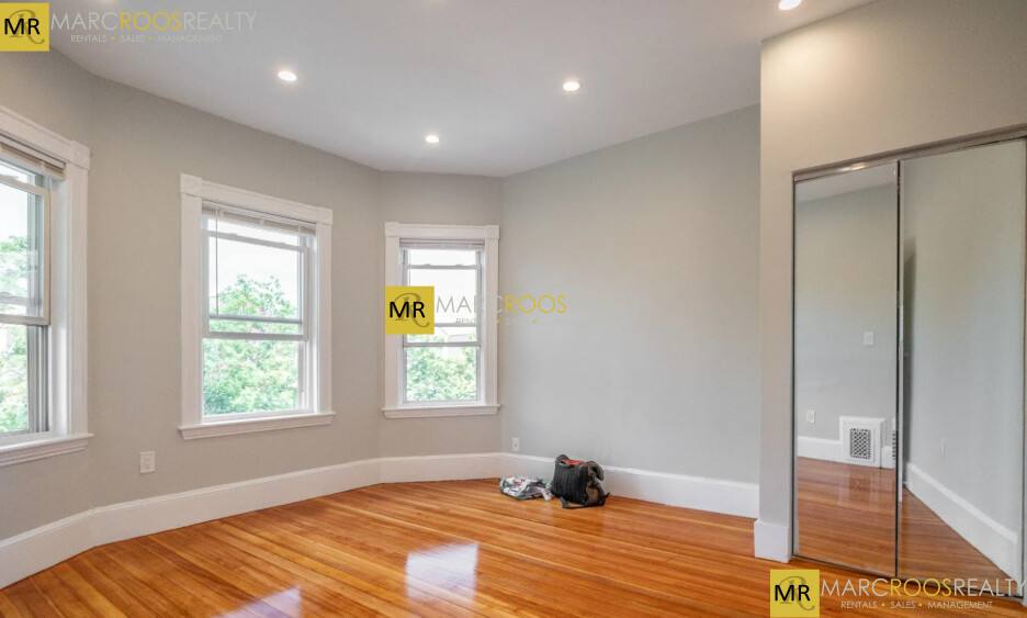 House for rent at 164 Hyde Park Ave, Jamaica Plain, MA 02130