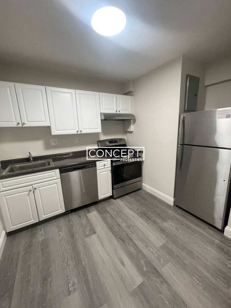 Apartment for rent at 1 Canton Rd, Quincy, MA 02171