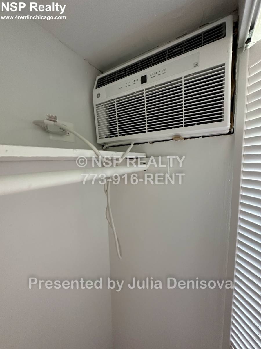 Apartment for rent at 6830 N Sheridan, Chicago, IL 60626