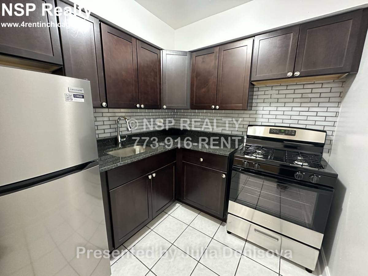 Apartment for rent at 6830 N Sheridan, Chicago, IL 60626