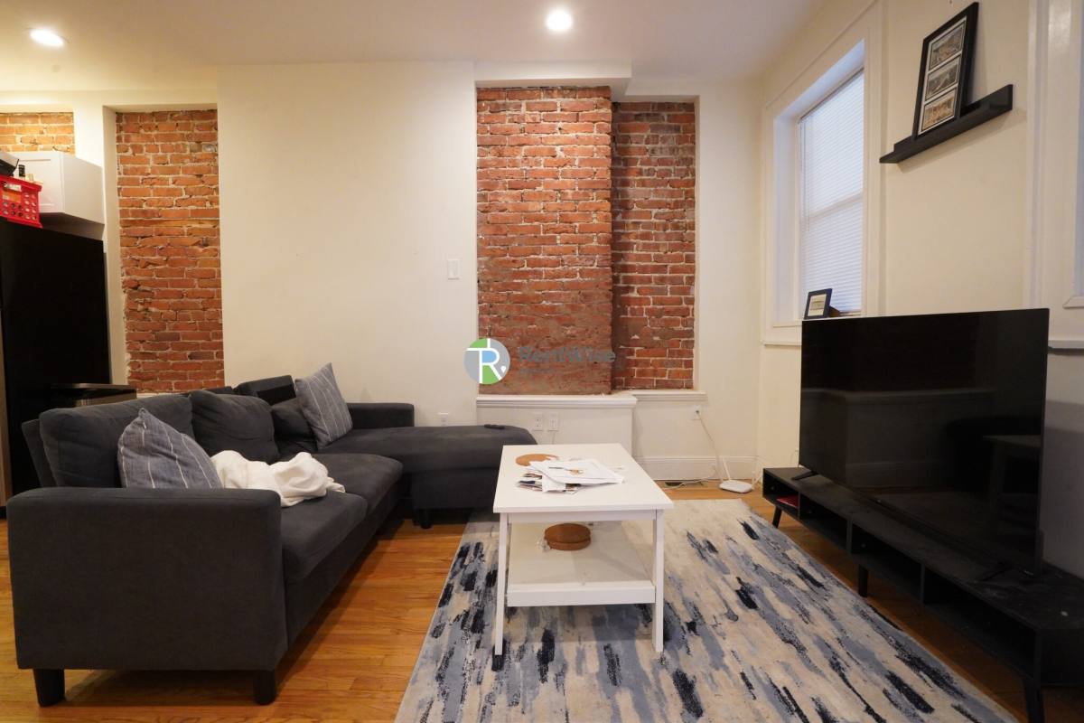 Apartment for rent at 10 Brainerd Rd #22, Allston, MA 02134