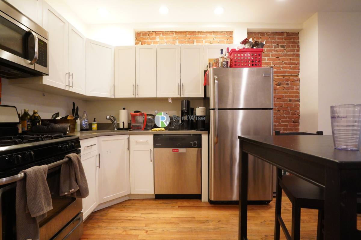 Apartment for rent at 10 Brainerd Rd #22, Allston, MA 02134