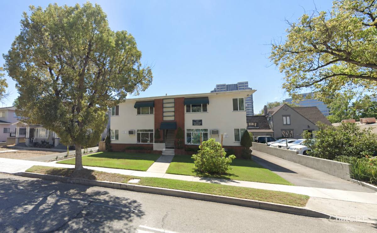 Apartment for rent at 200 E Dryden St, Glendale, CA 91207