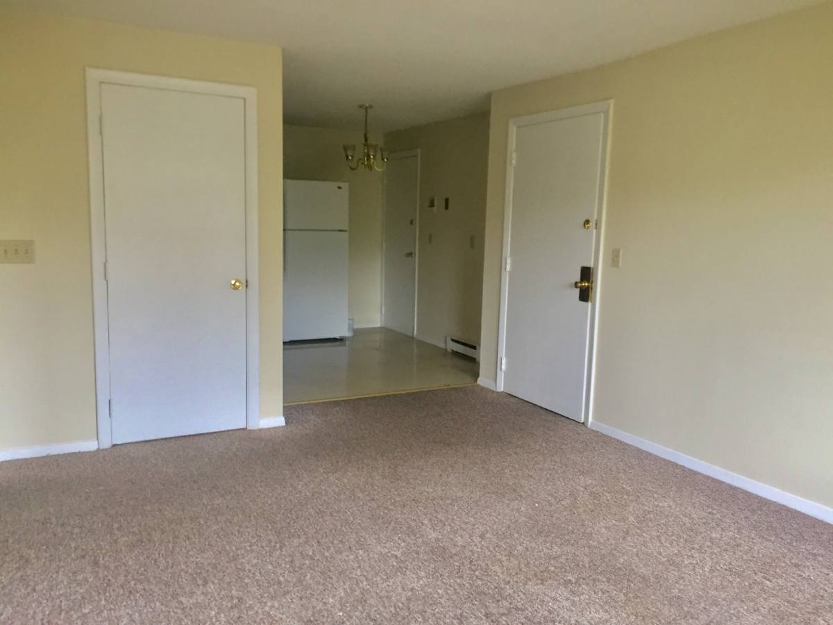Apartment for rent at 28 Dinan Dr #11, Gardner, MA 01440