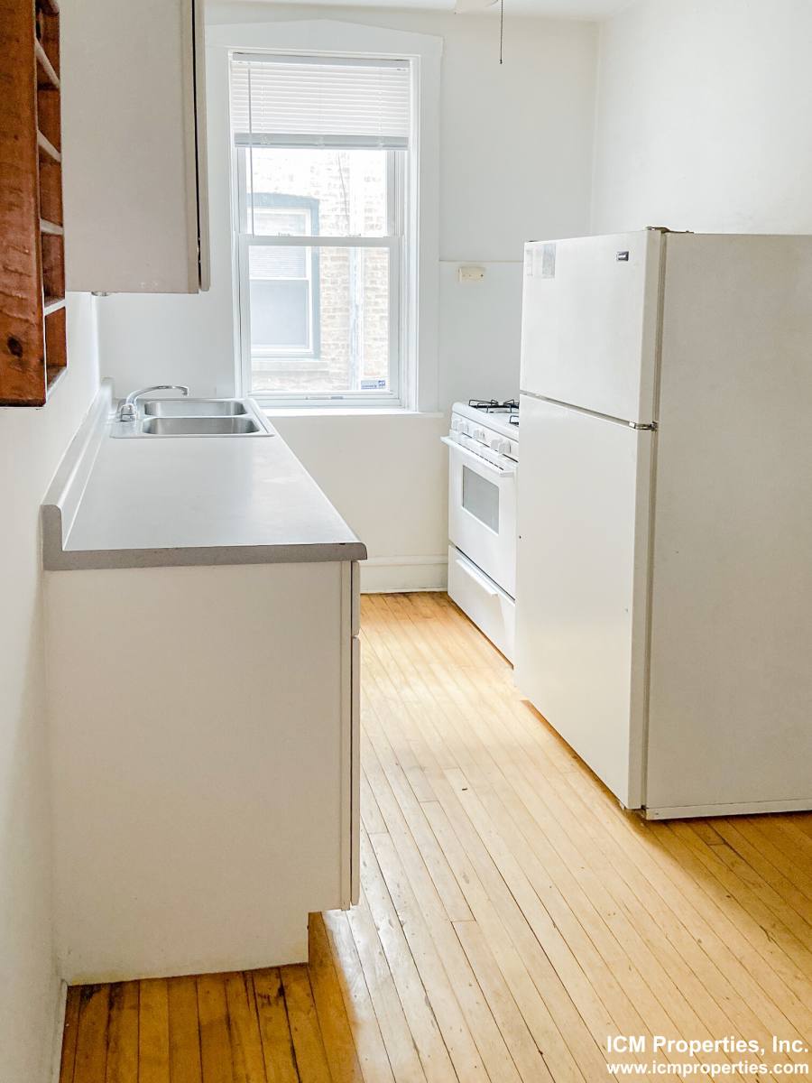 Apartment for rent at 5032 N Wolcott Ave #1, Chicago, IL 60640