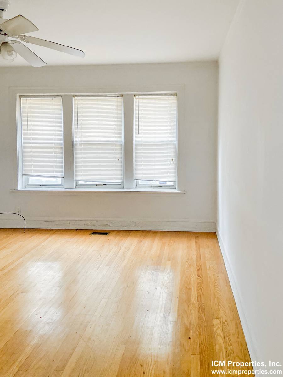 Apartment for rent at 5032 N Wolcott Ave #1, Chicago, IL 60640