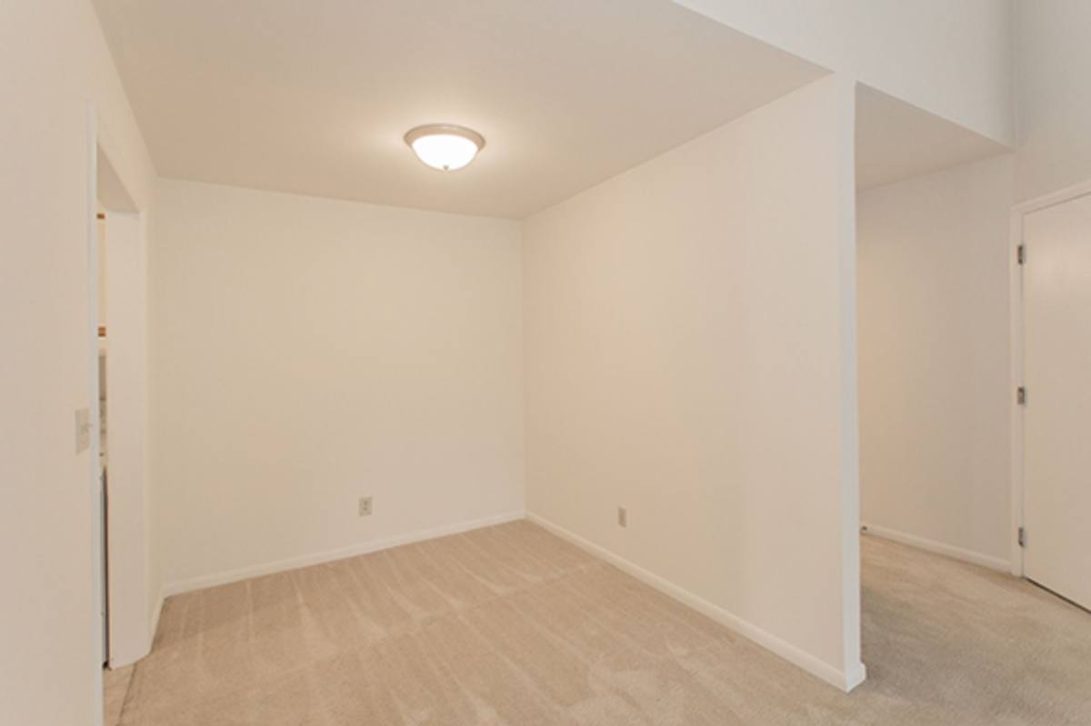 Apartment for rent at 400 Hiawatha, La Porte, IN 46350