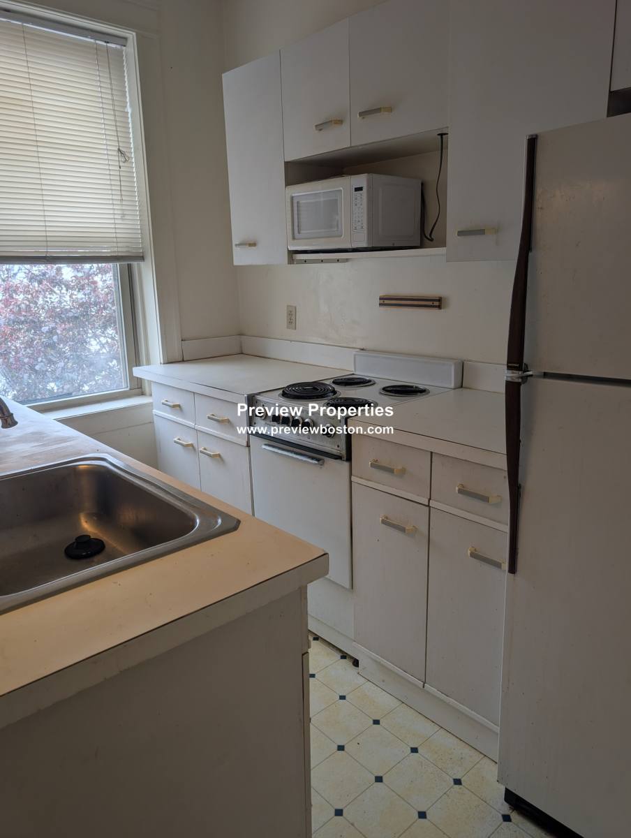 Apartment for rent at 15 Colborne Rd #12P, Brighton, MA 02135