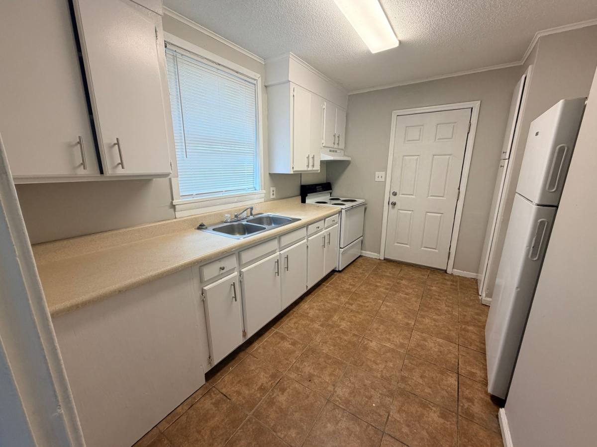 House for rent at 620 E Jane St, Valdosta, GA 31601
