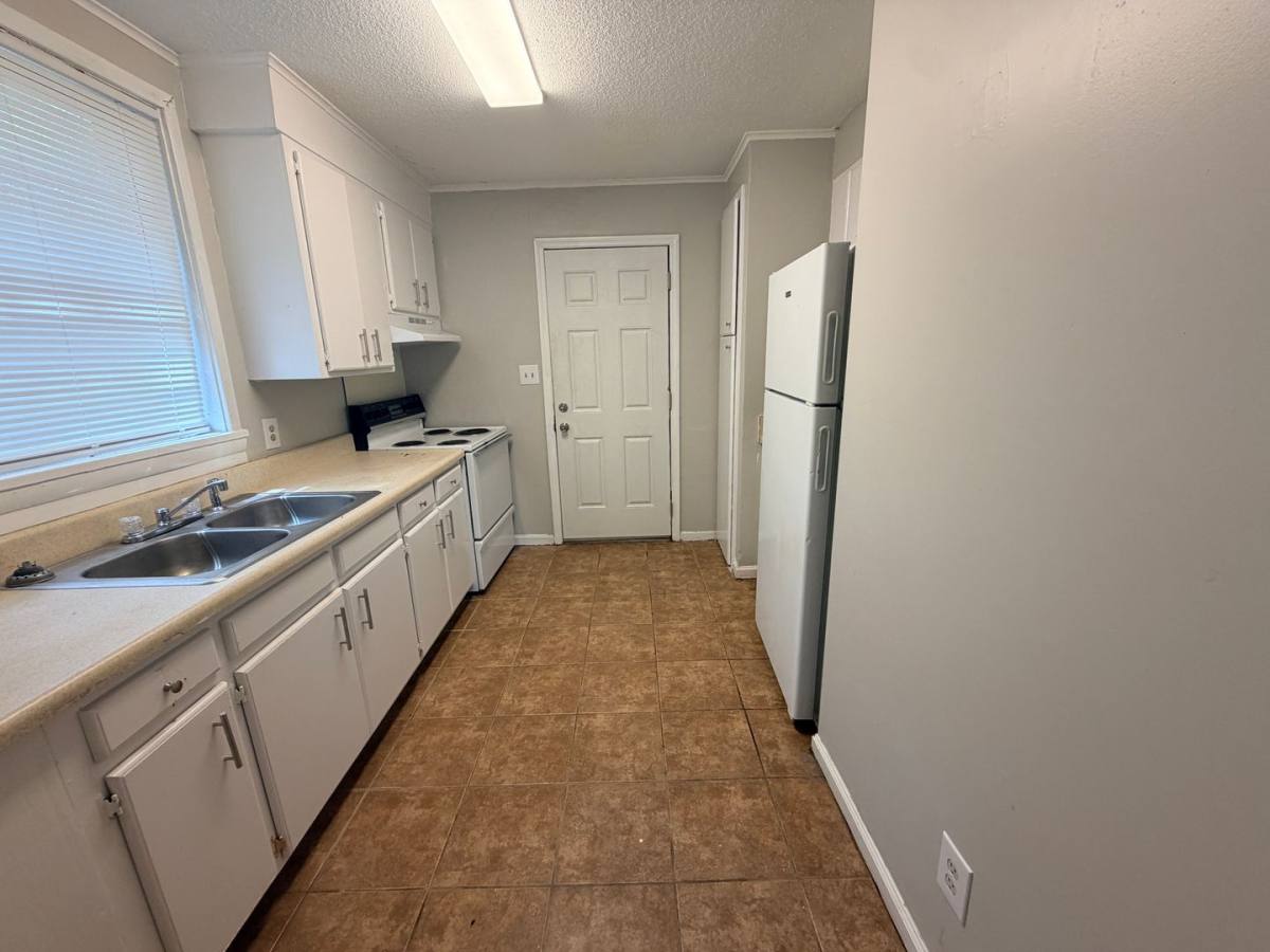 House for rent at 620 E Jane St, Valdosta, GA 31601