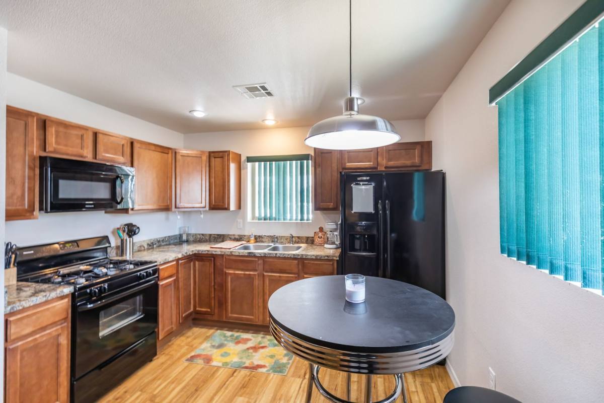 Apartment for rent at 800 Sherwood Dr, Alamogordo, NM 88310