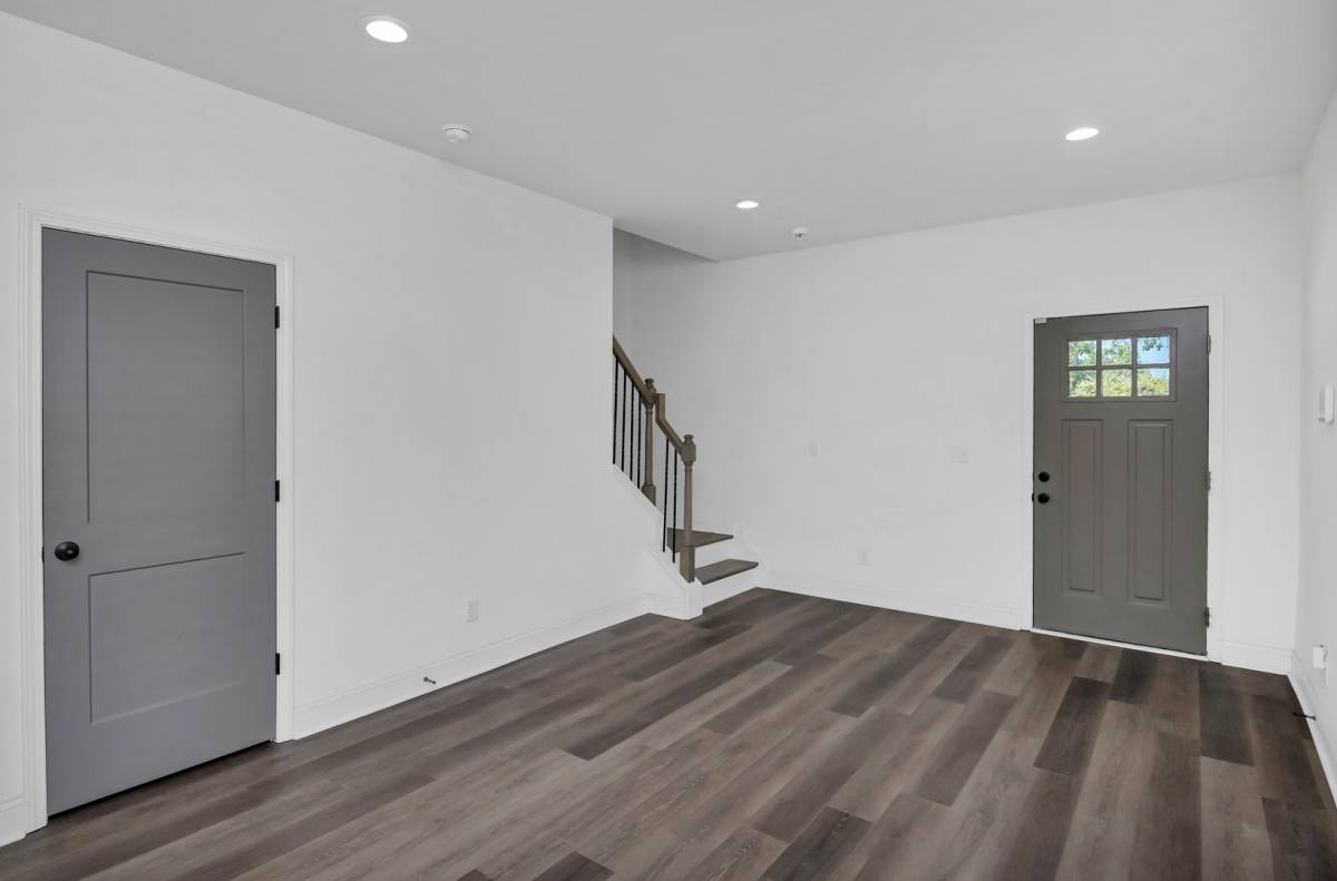 Townhouse for rent at 2035 Rosewood Dr, Columbia, SC 29205