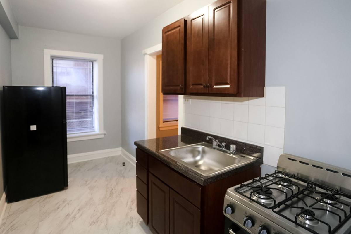 Apartment for rent at 4602 N Beacon Ave #3A, Chicago, IL 60640