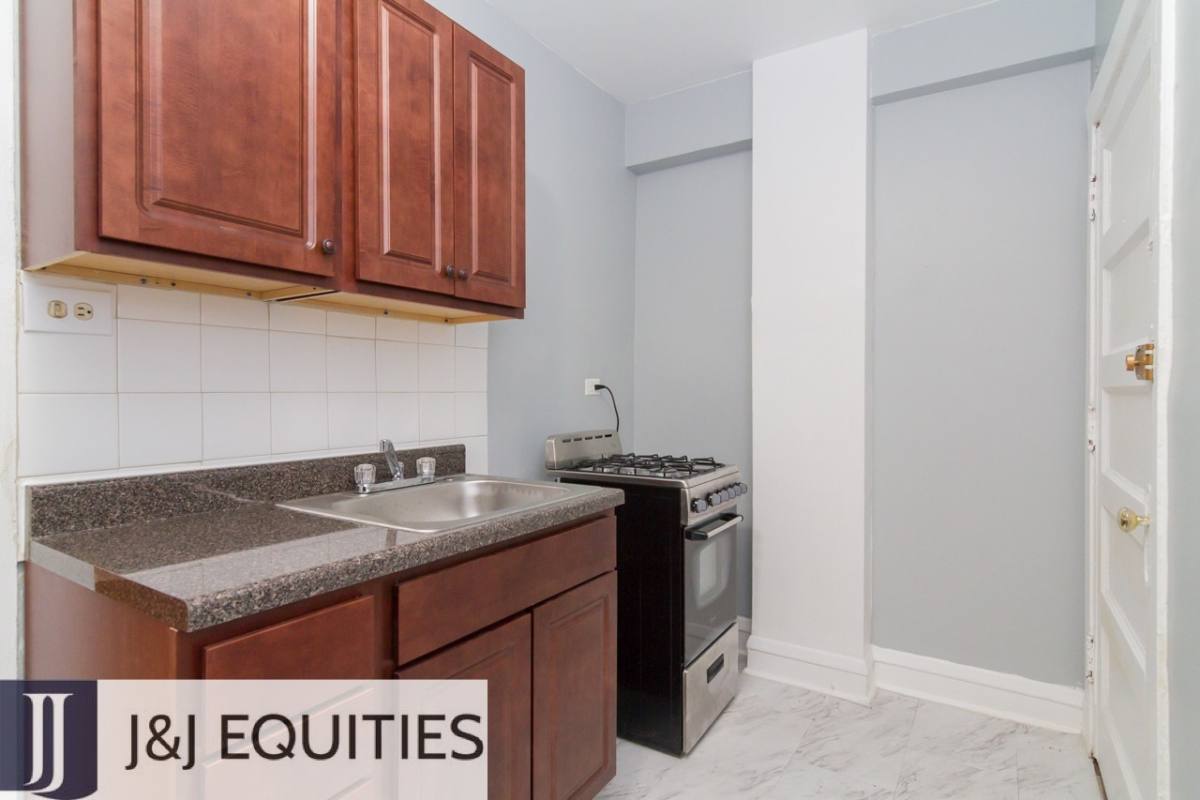 Apartment for rent at 4602 N Beacon Ave #3A, Chicago, IL 60640