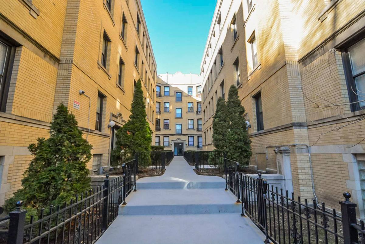 Apartment for rent at 4602 N Beacon Ave #3A, Chicago, IL 60640