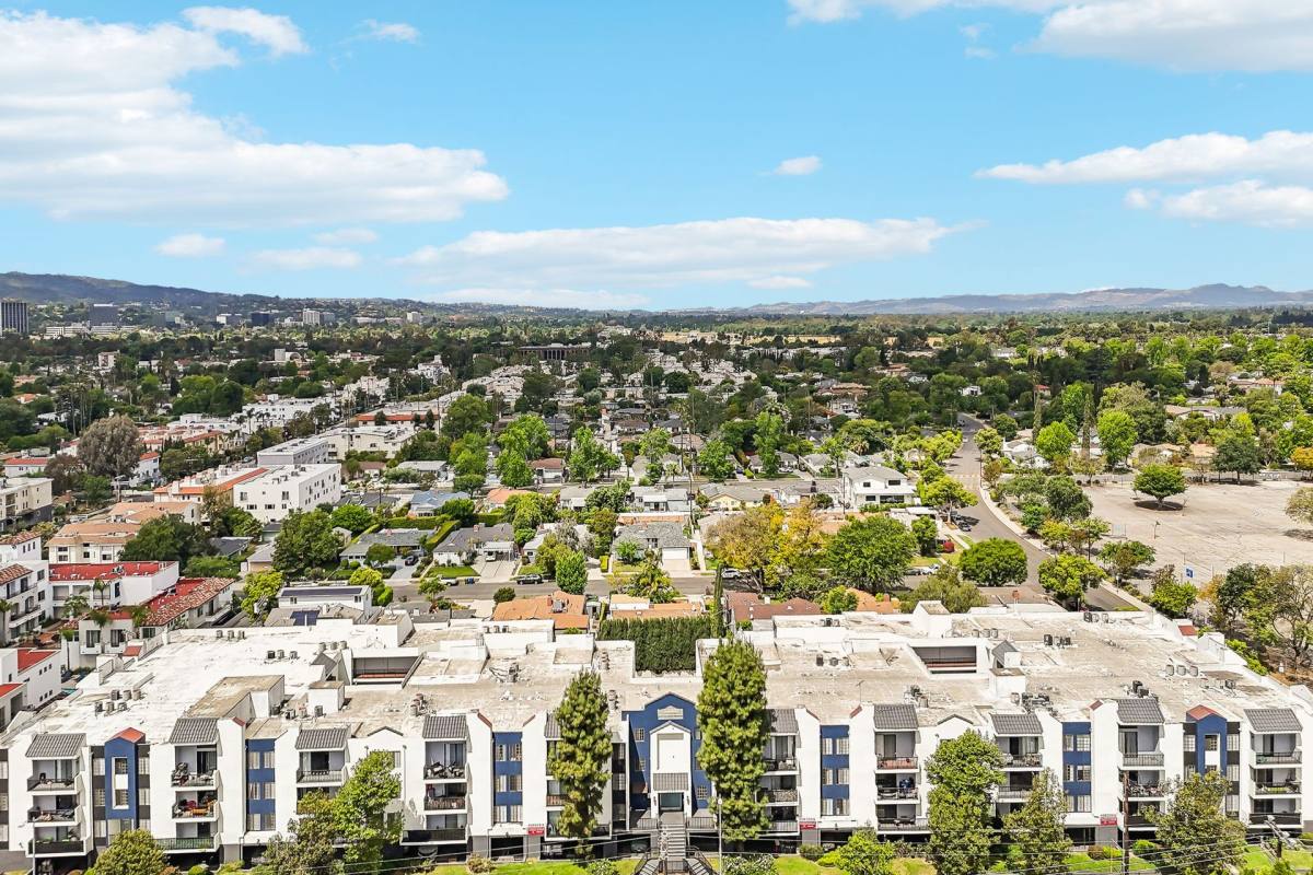 Apartment for rent at 5235 Kester Ave, Van Nuys, CA 91411