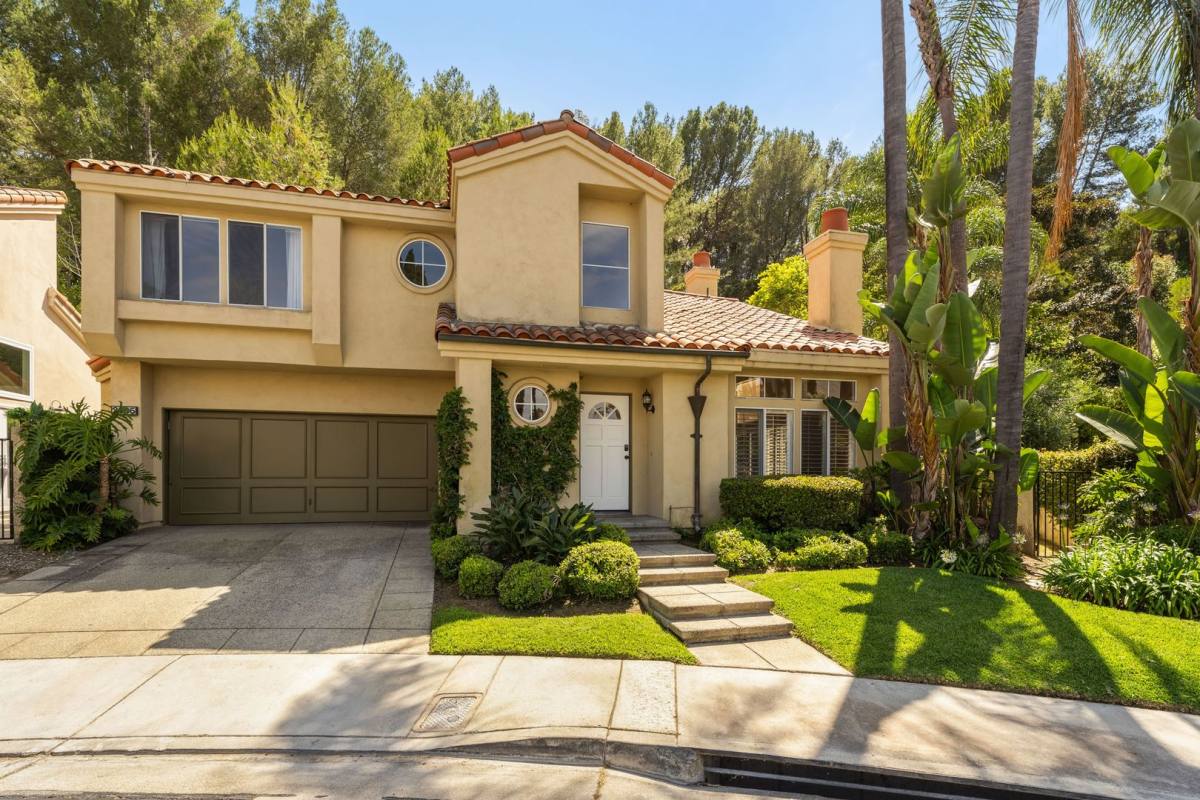 House for rent at 2965 Corte Portofino, Newport Beach, CA 92660