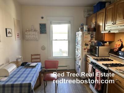 Apartment for rent at 84 Walker Rd #2, Newtonville, MA 02460