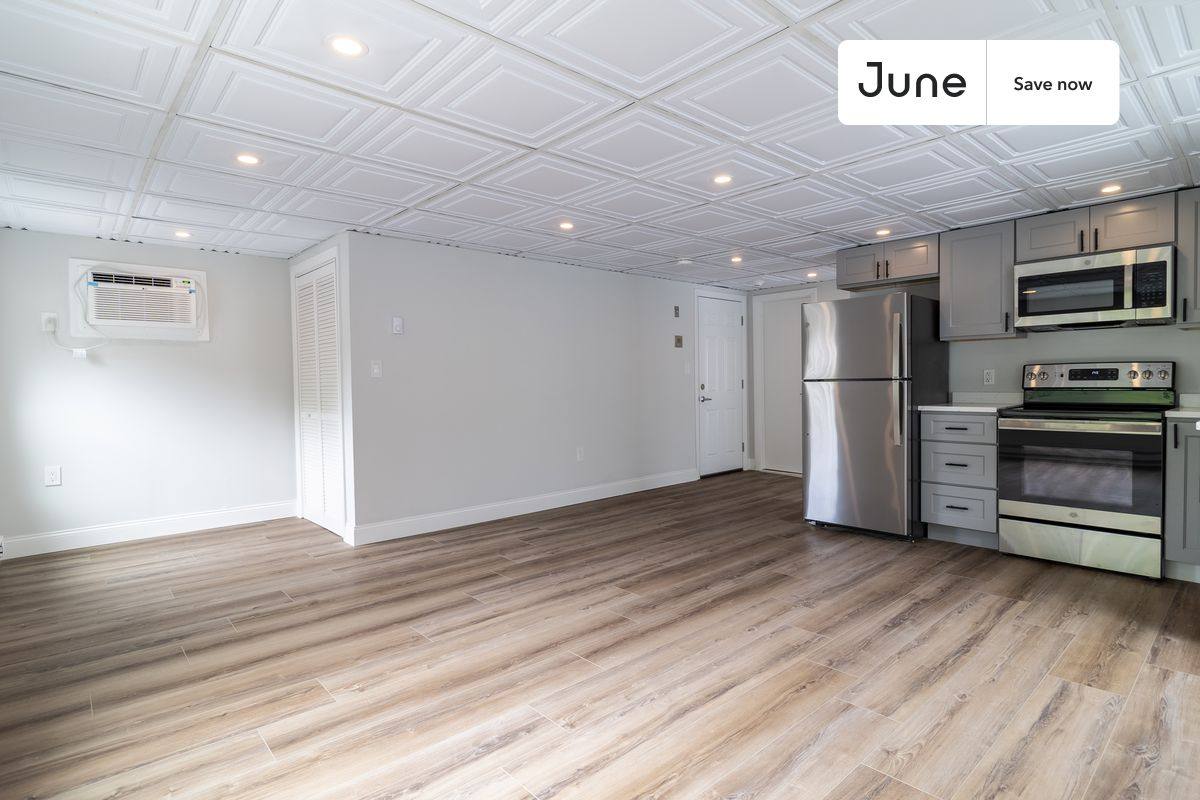 Apartment for rent at 102 Cross St #A, Somerville, MA 02145