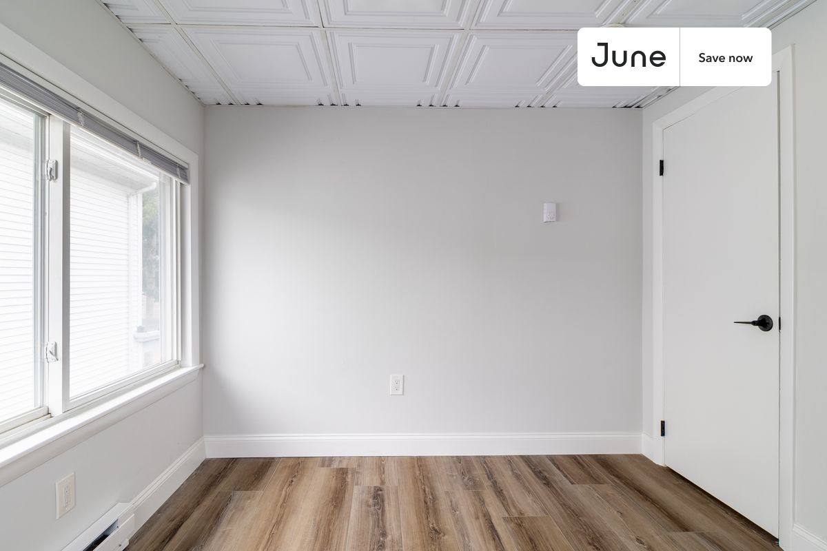 Apartment for rent at 102 Cross St #A, Somerville, MA 02145
