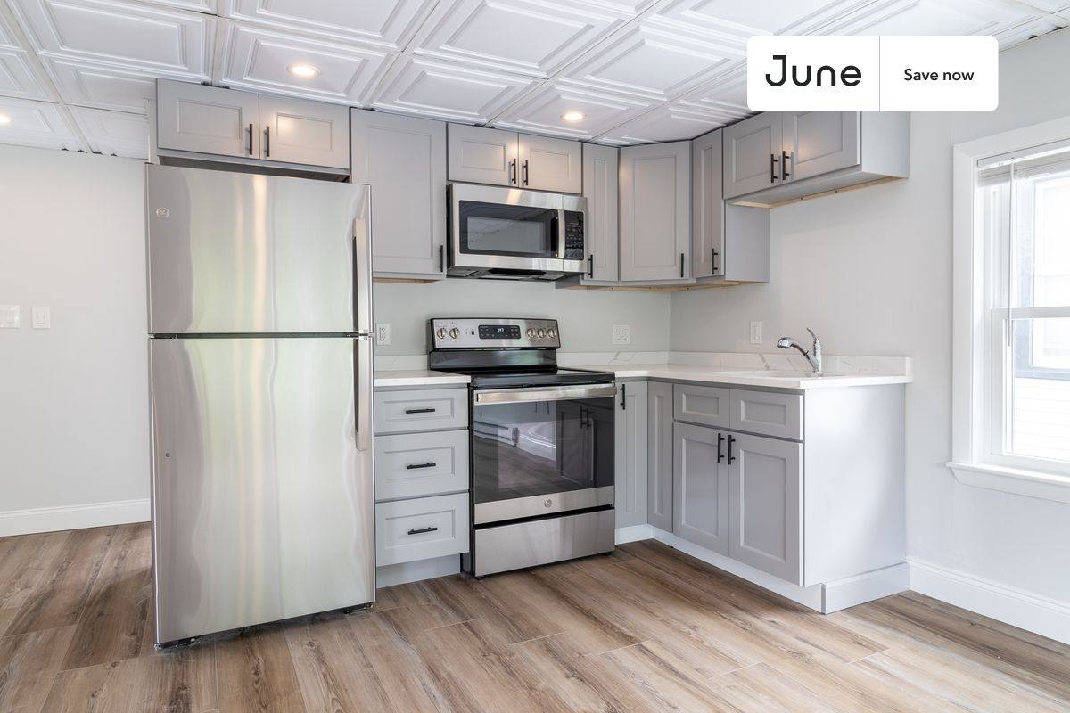 Apartment for rent at 102 Cross St #A, Somerville, MA 02145