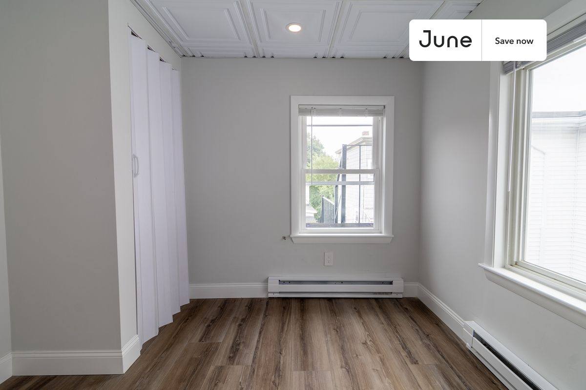 Apartment for rent at 102 Cross St #A, Somerville, MA 02145