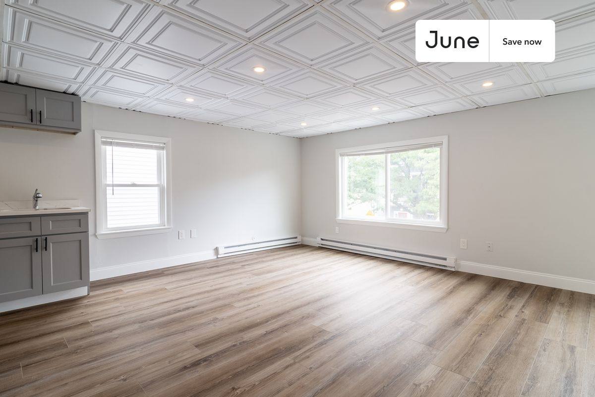 Apartment for rent at 102 Cross St #A, Somerville, MA 02145