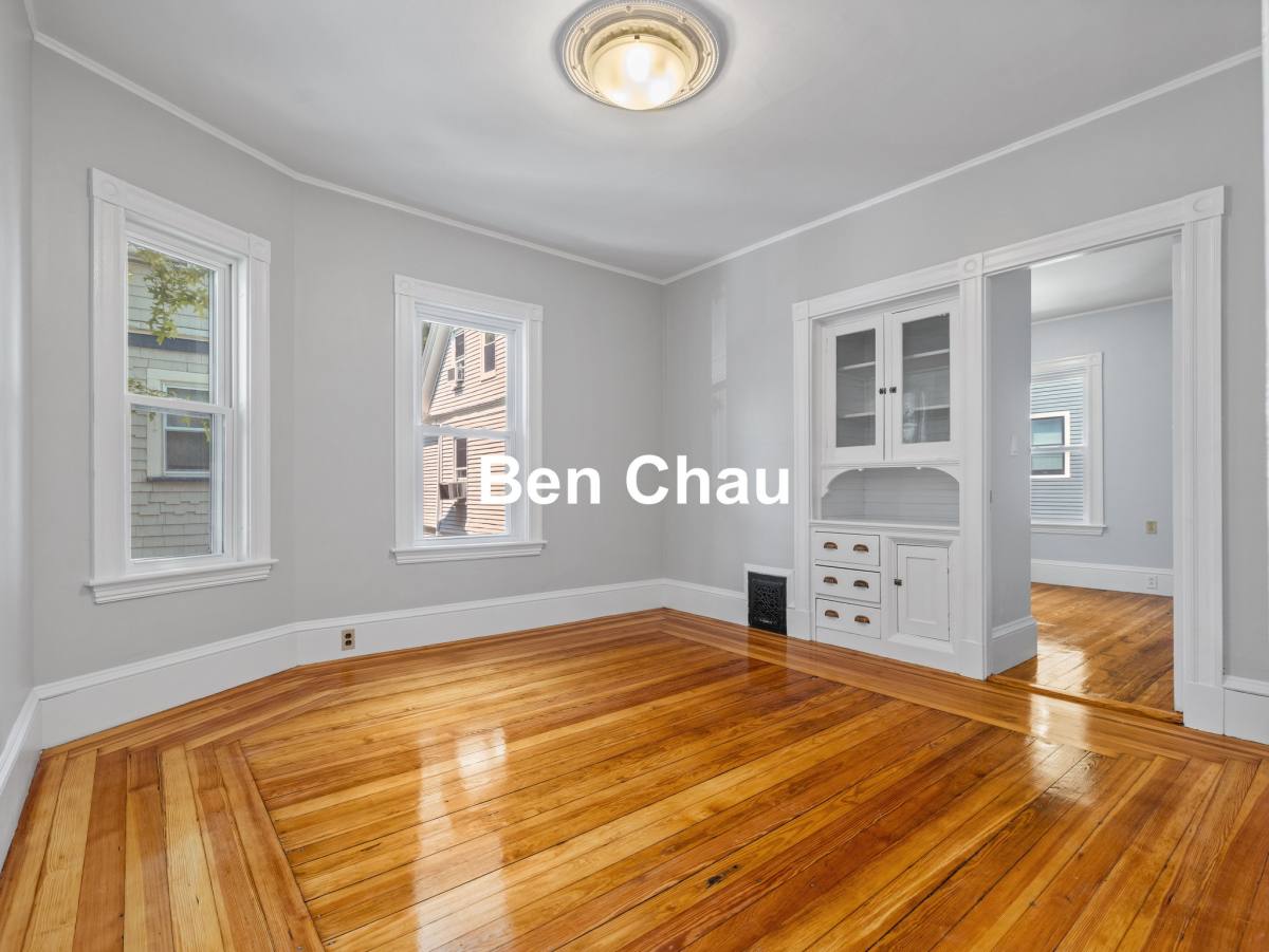 House for rent at 57 Hawthorne St #2B, Somerville, MA 02144