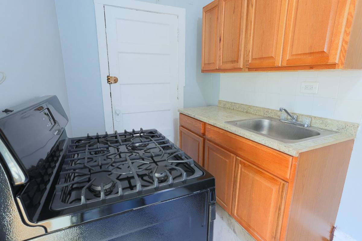 Apartment for rent at 4604 N Beacon #2D, Chicago, IL 60640