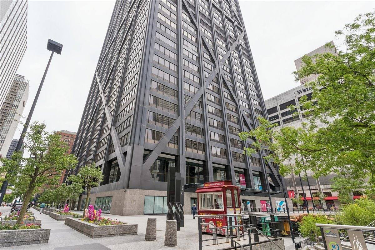 Apartment for rent at 175 E Delaware Place #8304, Chicago, IL 60611
