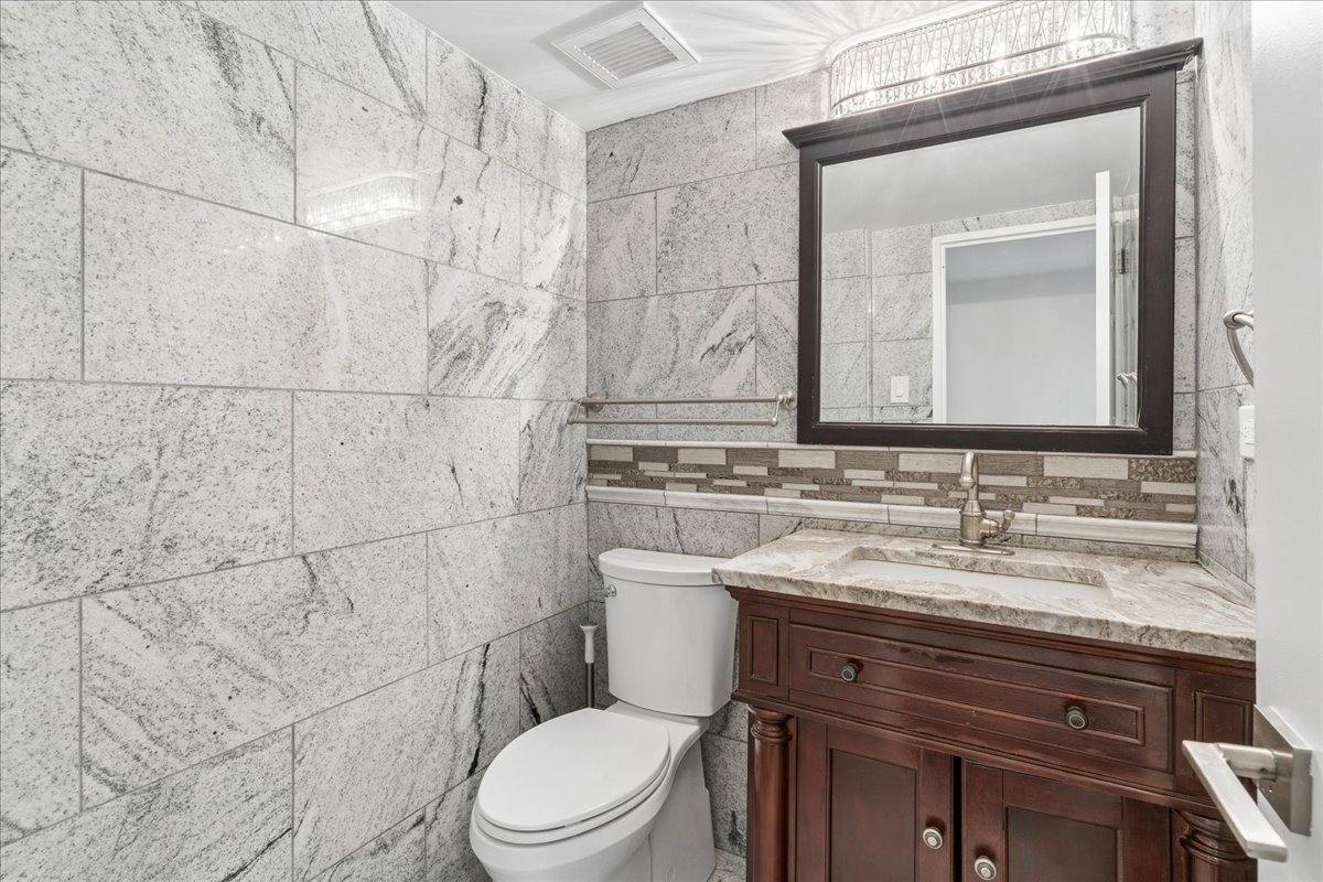 Apartment for rent at 175 E Delaware Place #8304, Chicago, IL 60611